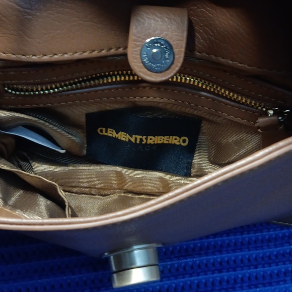 Clementsribeiro - Picture 4 of 5